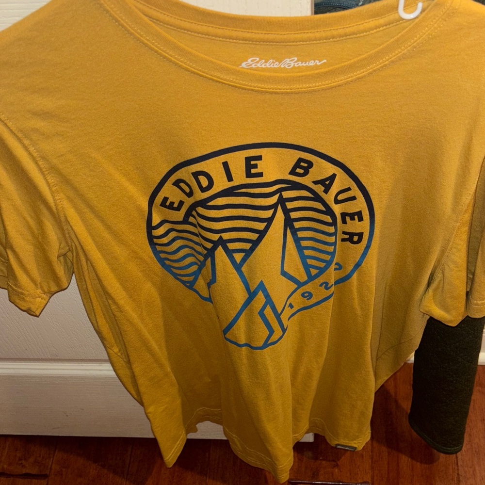 Eddie Bauer tshirt